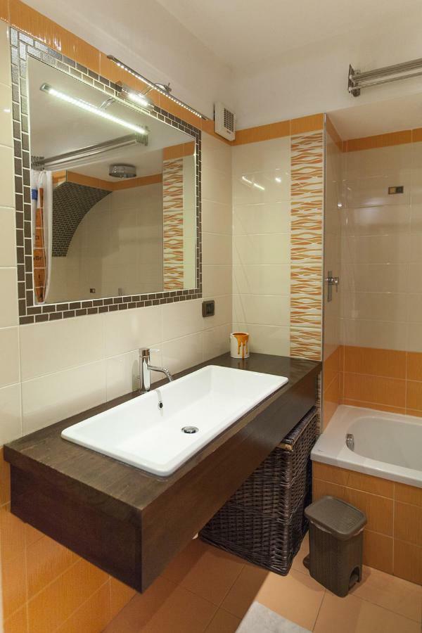 Appartement Monikapsa à Turin Extérieur photo